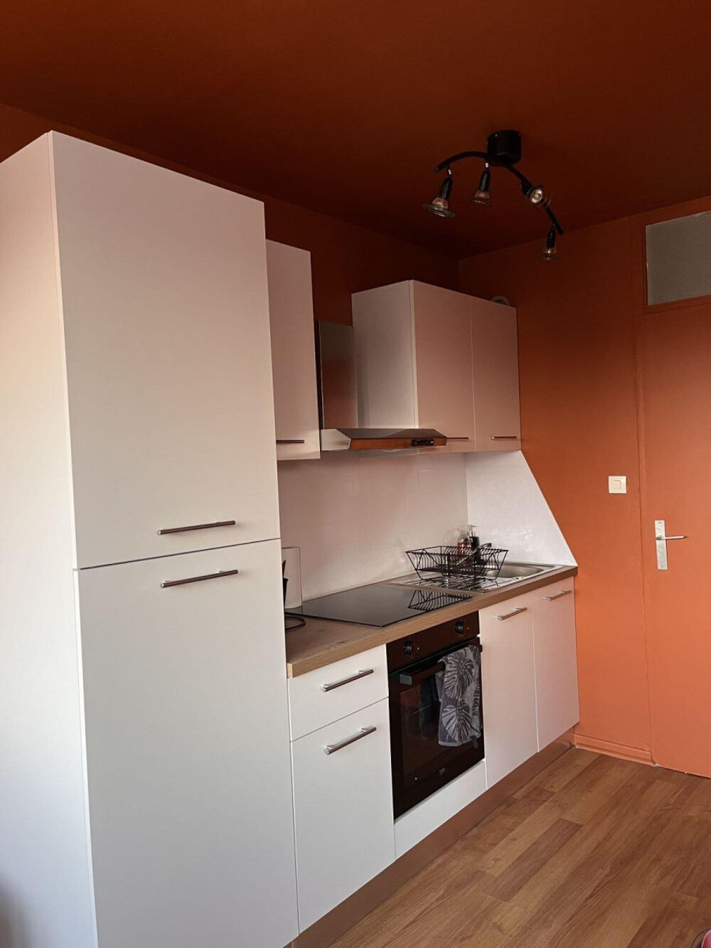 Location Appartement Beau studio meublé 33m² avec place de parking Loos