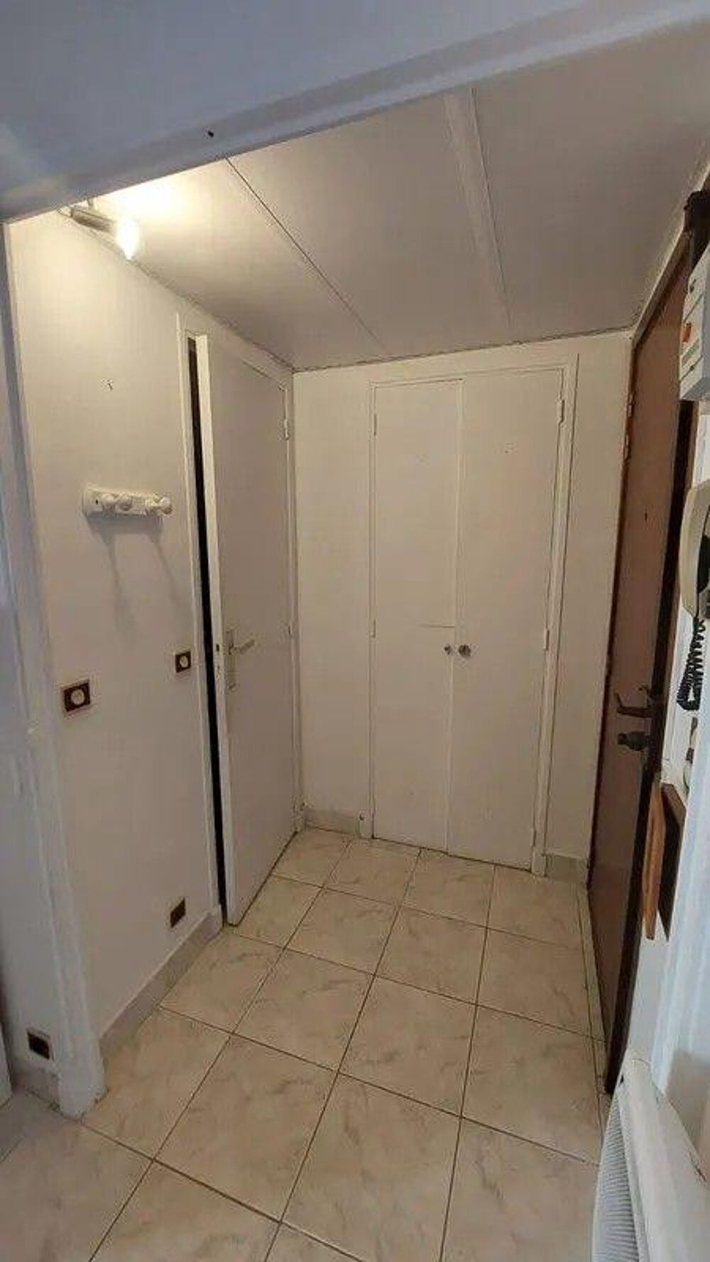 Location Appartement Beau studio meublé 24m² Saint-Barnabé au calme Marseille 12