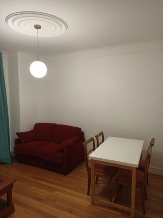 Location Appartement Appartement T2 meublé Gare de Clamart Clamart