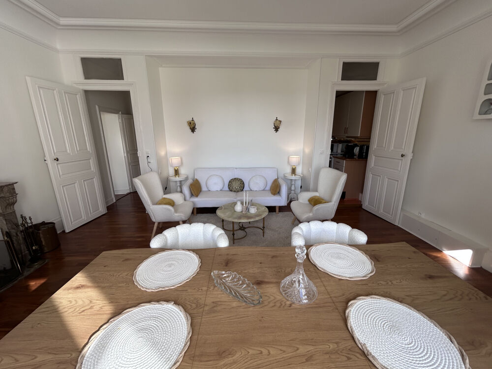 Appartement meublé dans un château avec un grand Parc