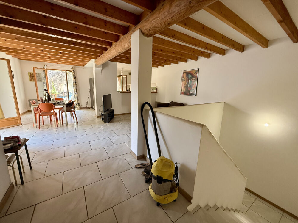 Maison de village 100m2 avec garage et terrasse Centre de Villevieille