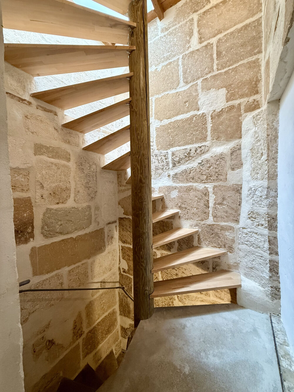 Charmante maison de village rénovée de 67m2 Centre de Sommières