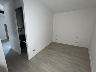  Appartement à louer 1 pièce 27 m²