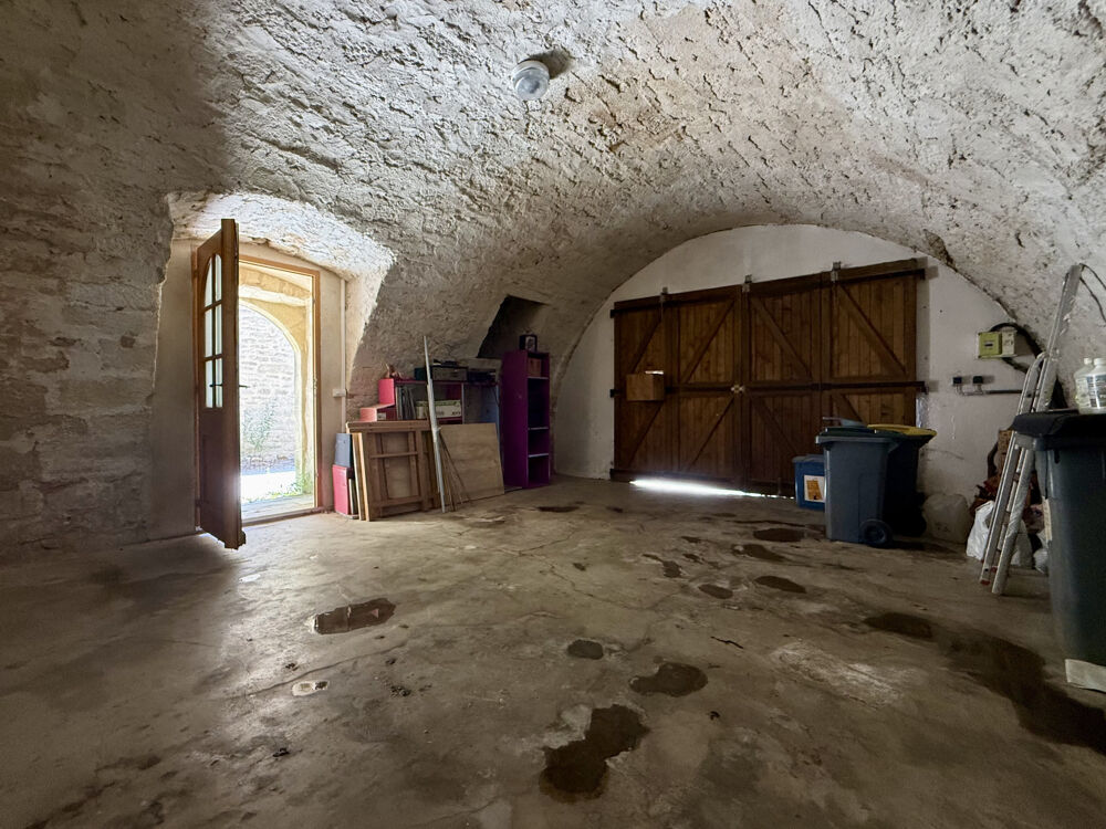 Maison de village 100m2 avec garage et terrasse Centre de Villevieille
