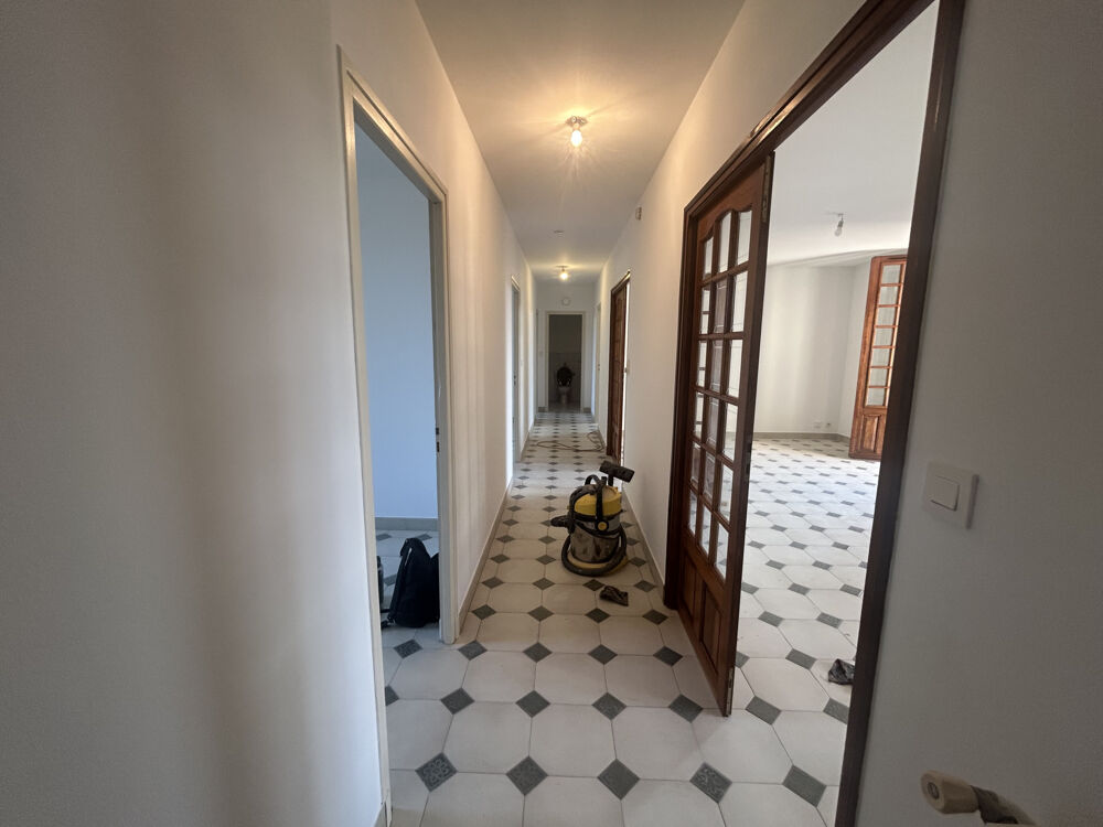 Location Maison GALARGUES - Maison de Village T3 de 104m2 avec Terrasse et garage Galargues