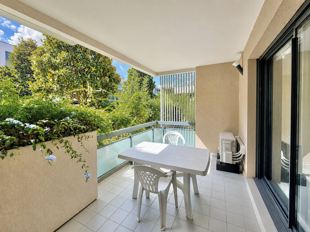 Vente Appartement Quartier ARCEAUX- Appartement 3 pièces de 67 m2 avec terrasse et cave  Montpellier