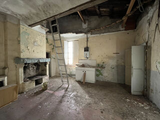  Maison  vendre 7 pices 350 m