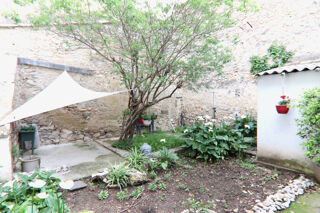  Immeuble � vendre 12 pi�ces 380 m�