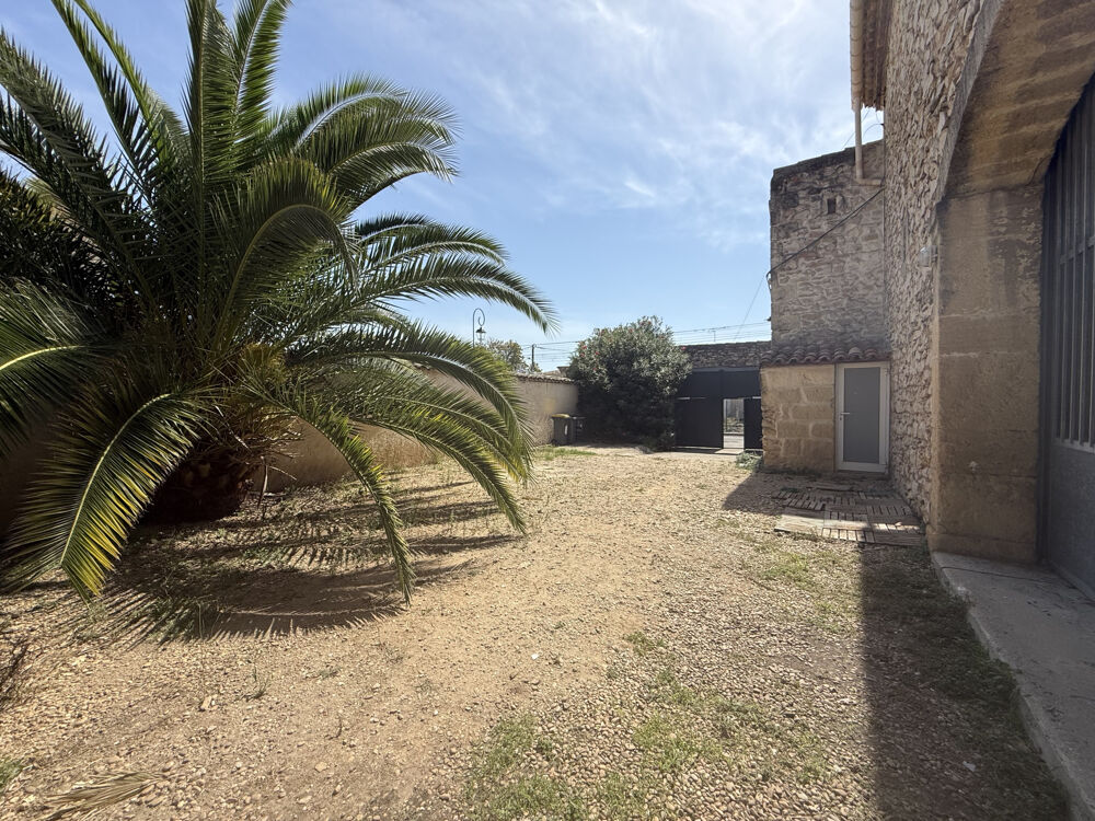 VERGEZE - À VENDRE Maison familiale de 148m2 avec grand garage de 200m2