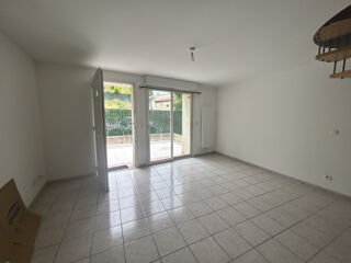  Appartement à louer 3 pièces 55 m²