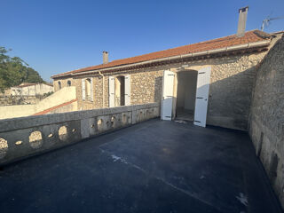  Maison à louer 3 pièces 104 m²