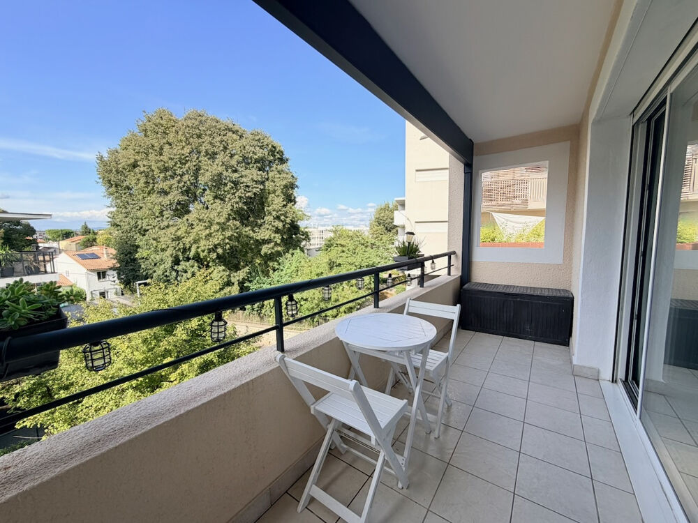 Vente Appartement Arceaux, appartement 2 pièces rénové, terrasse, ascenseur, parking Montpellier