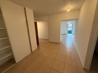  Appartement � louer 4 pi�ces 121 m�