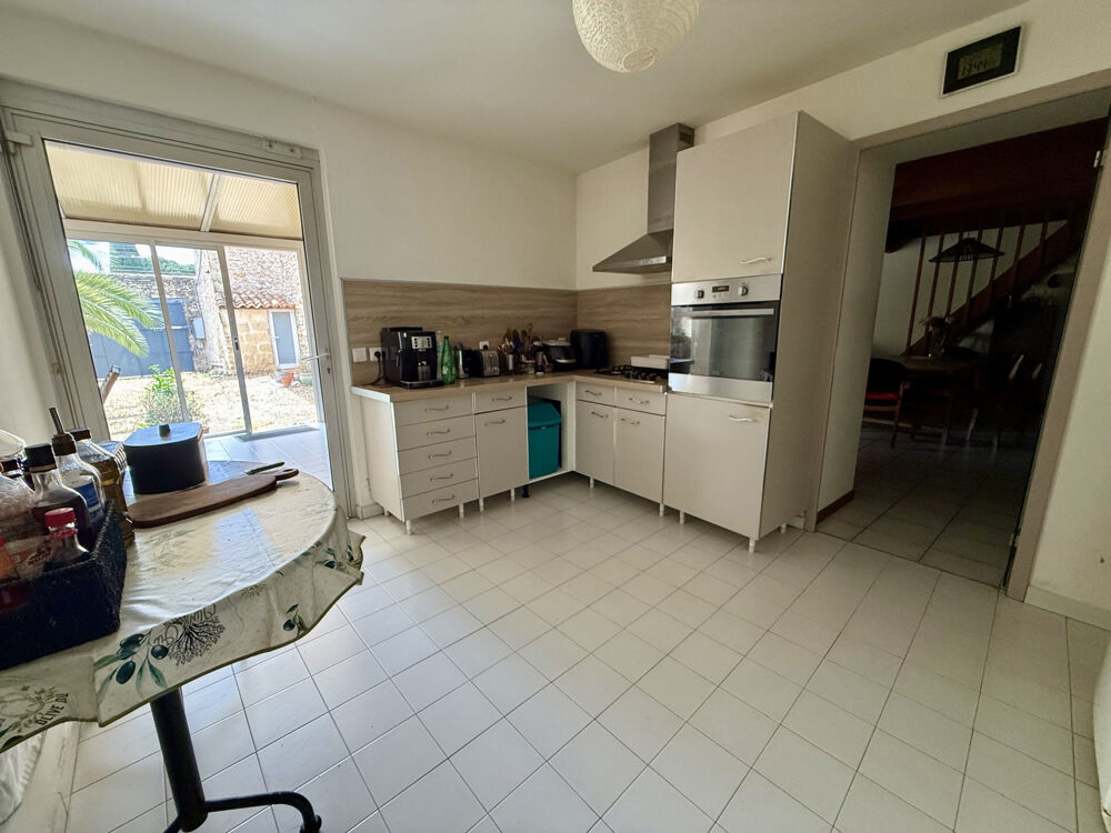 VERGEZE - À VENDRE Maison familiale de 148m2 avec grand garage de 200m2