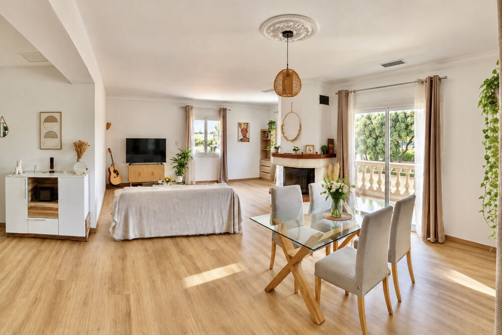 CASTRIES Appartement T4 de 110 m2 avec terrasse et jardin