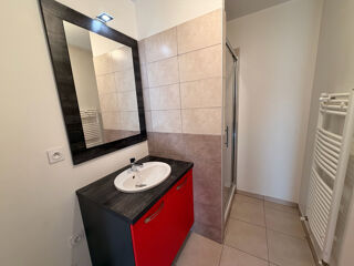  Appartement à louer 3 pièces 69 m²