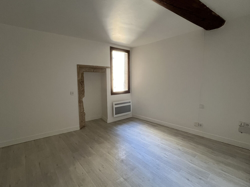 Studio rénové de 27m2 dans le centre piéton de Sommières
