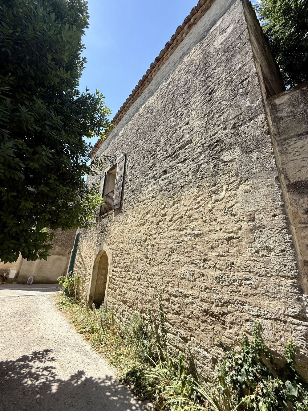 Maison de village 100m2 avec garage et terrasse Centre de Villevieille