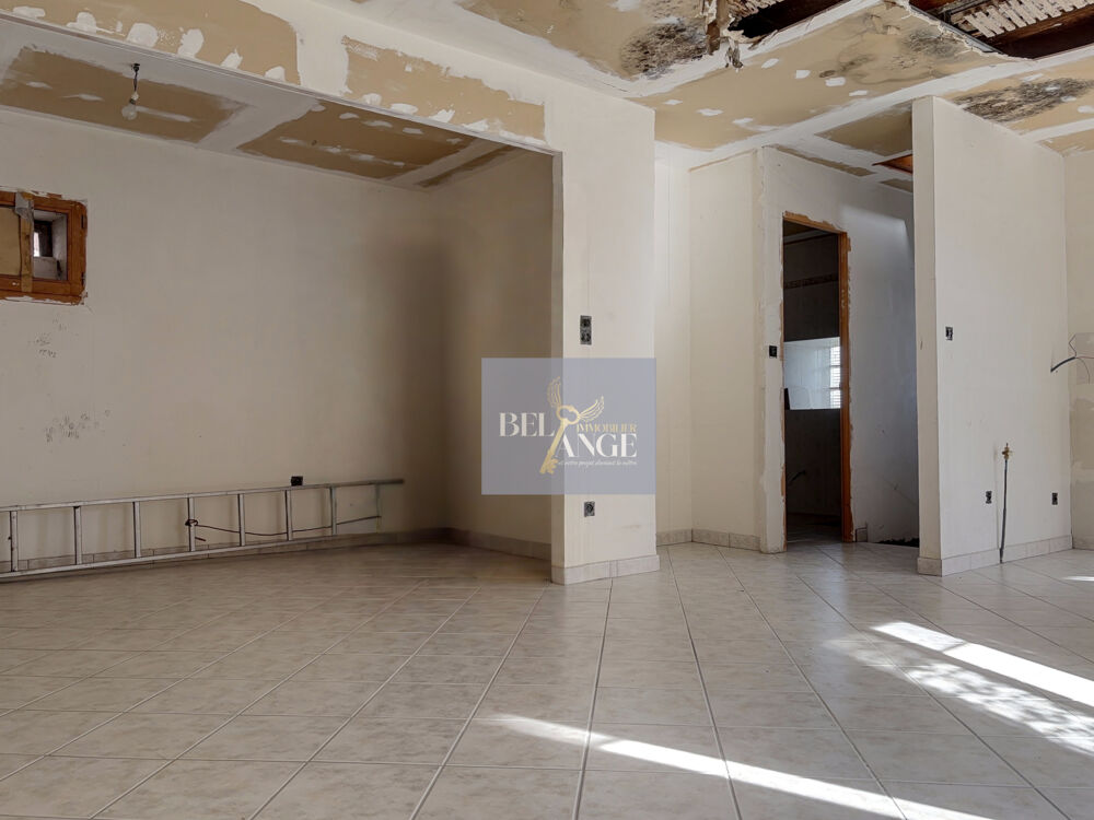 Vente Maison Petite maison à rénover avec garage et atelier Aubenas