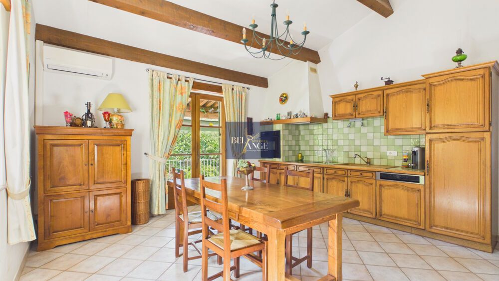 Vente Maison Mas en pierre de 289 m2 avec 2,5 hectares et accès privatif à la Cèze Montclus