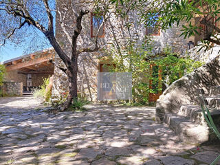  Maison � vendre 10 pi�ces 300 m�