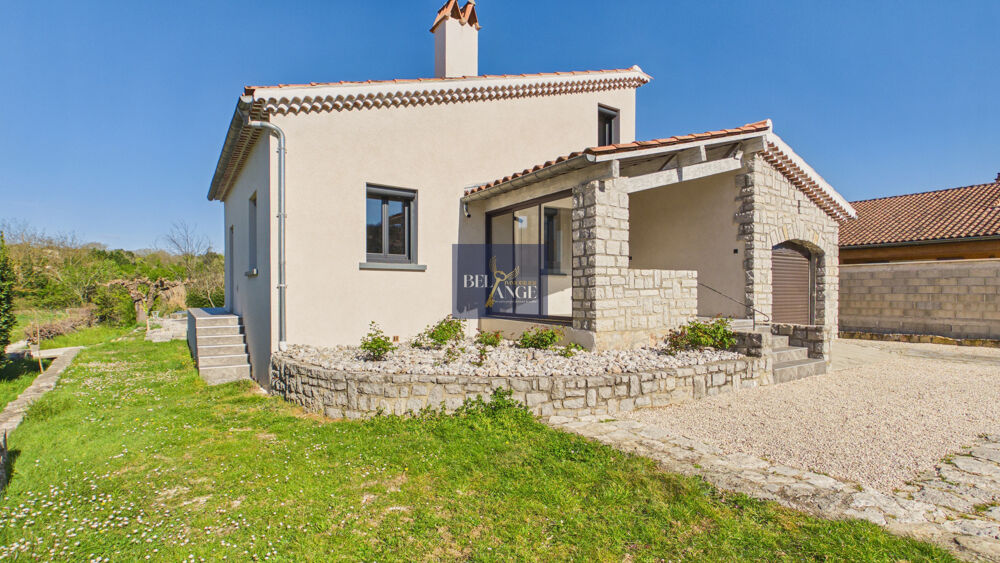 Maison familiale avec piscine et beau potentiel Pradon
