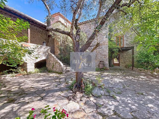  Maison � vendre 10 pi�ces 300 m�