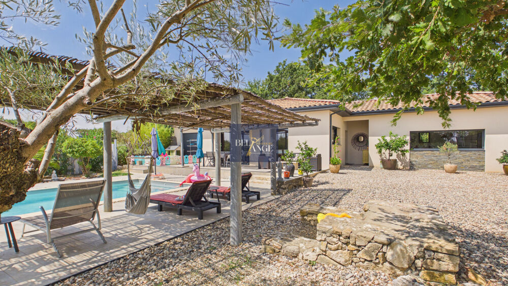 Maison 9 pièces 180 m² · à Vagnas · 180 m² · 545 000 €
