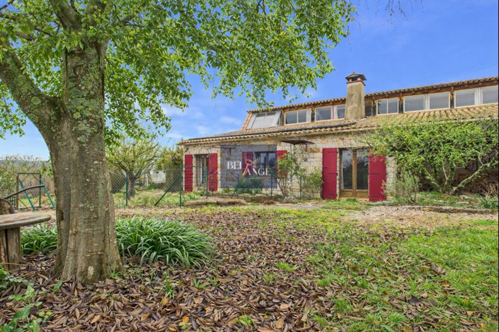 Maison atypique, vivante et profondément naturelle