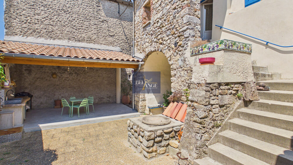 Maison de village en pierre Le charme authentique au coeur de Vallon-Pont-dArc