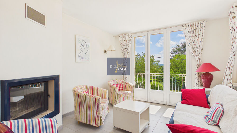 Vente Maison Élégante propriété familiale de 198 m2 sur un parc arboré de 3 812 m2 avec piscine Ruoms