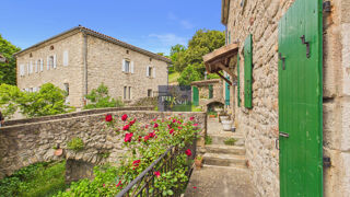  Maison à vendre 10 pièces 244 m²