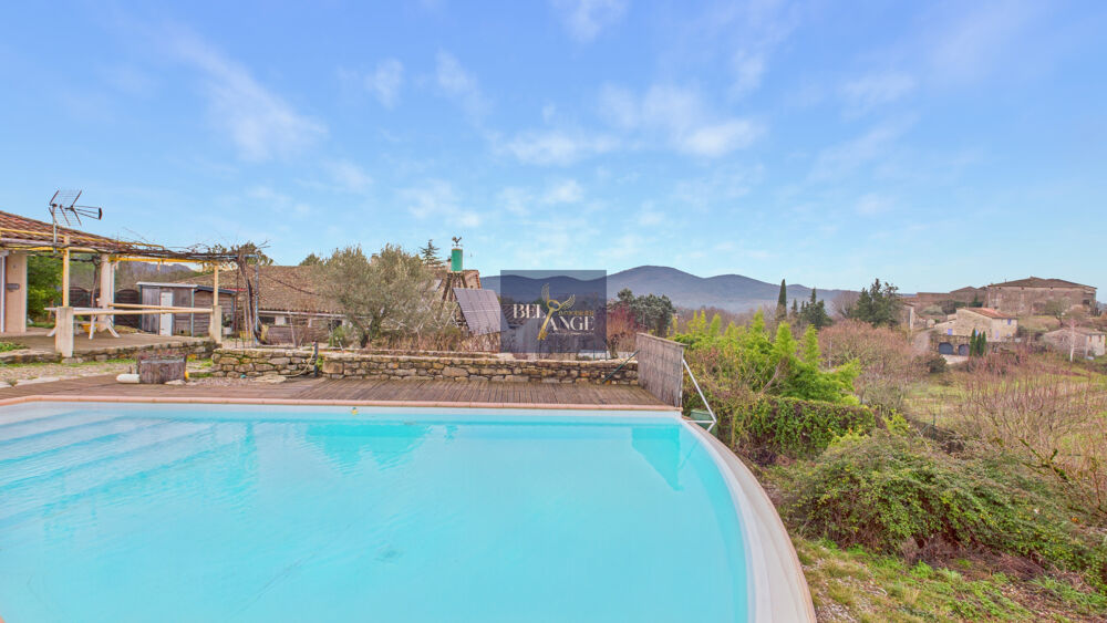Maison atypique, vivante et profondément naturelle