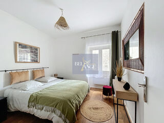  Maison à vendre 15 + pièces 360 m²