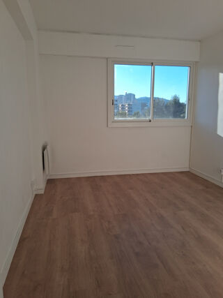  Appartement � louer 4 pi�ces 100 m�