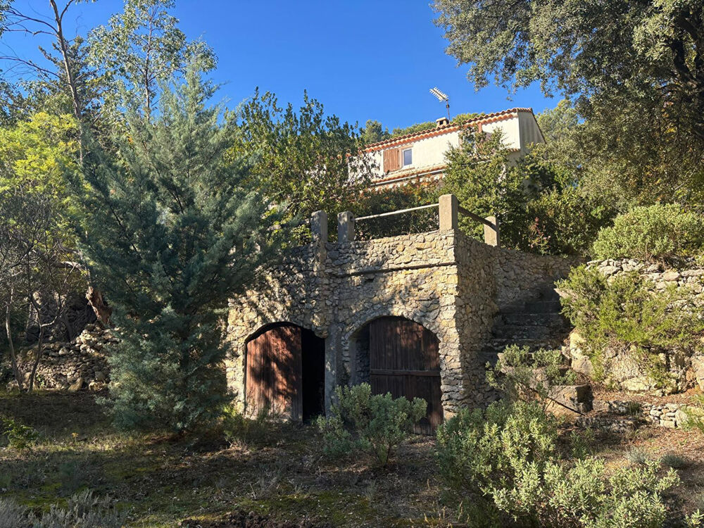 Sur une parcelle de 4000 m2 -