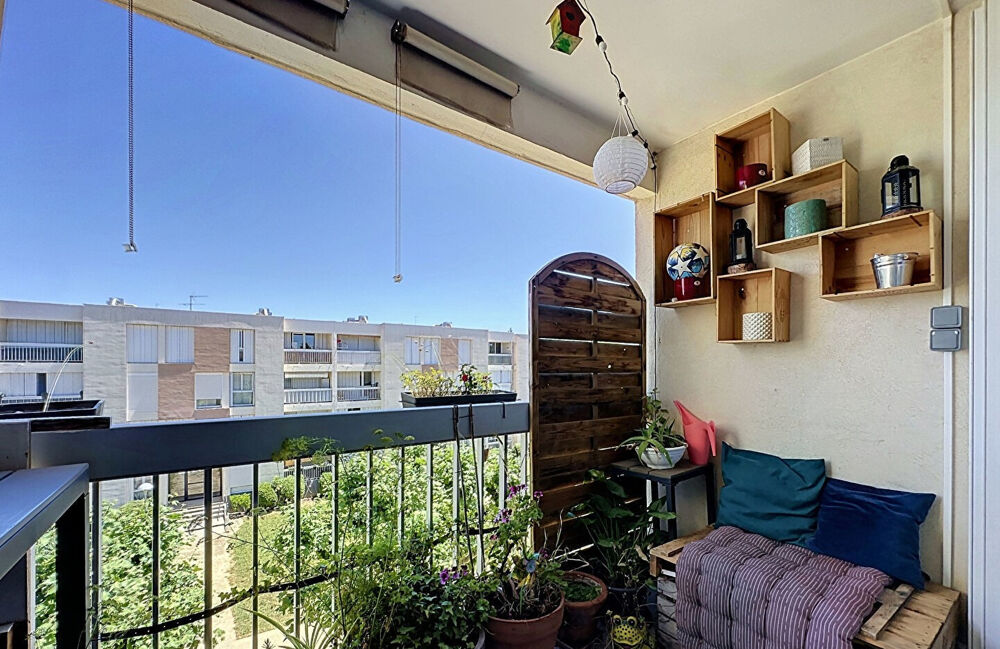 Aux gouts du jour, loggia + balcon.