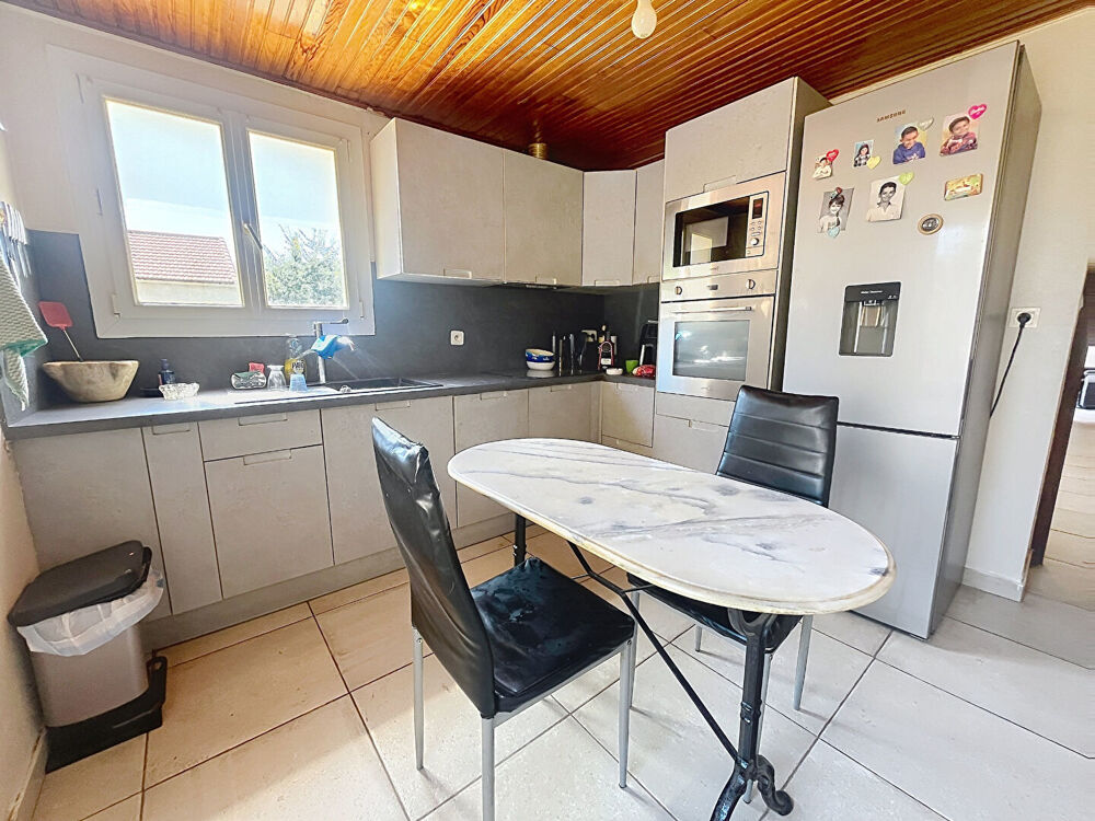 Vente Maison 4 chambres, garage, grande mezzanine au calme absolu Gardanne