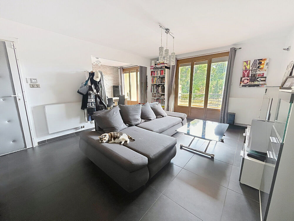 Vente Appartement Balcon, cave, parking. Gardanne