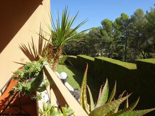 Location Appartement Terrasse, garage + 1 parking Bouc bel air