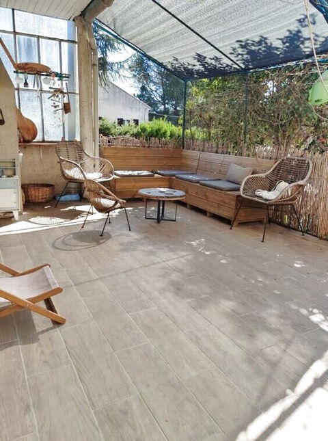   Avec terrasse, garage et cave. Maison - 4 pi�ce(s) - 84 m�