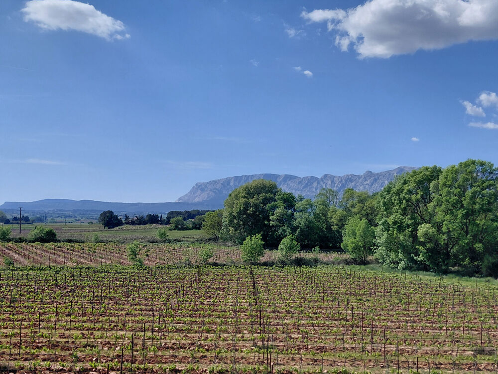 � vendre  Maison Pourri�res (83910)