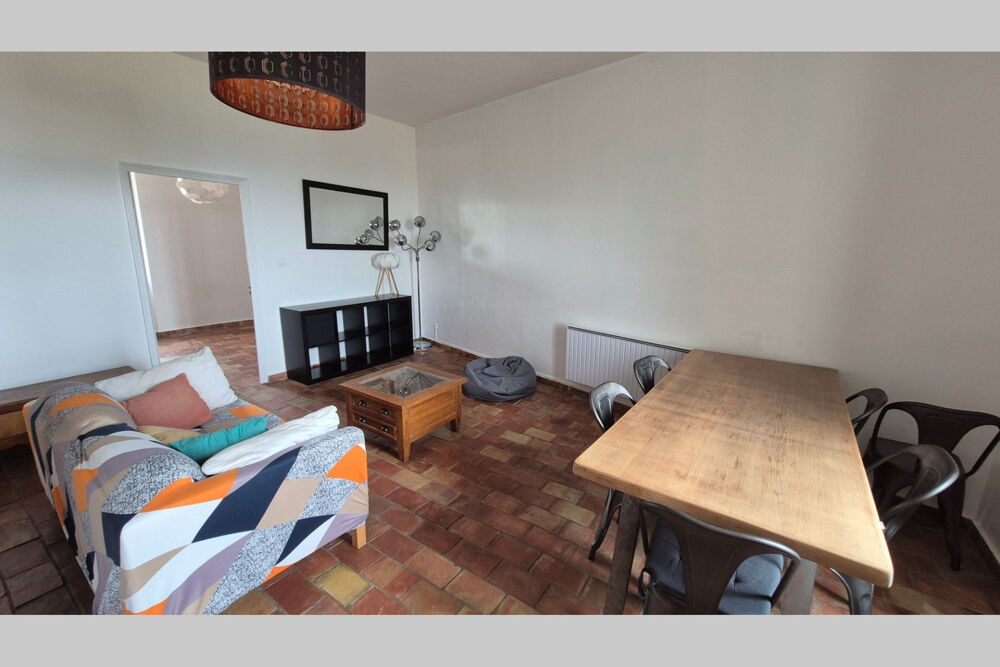 Vente Appartement Au dernier étage, appartement traversant entièrement rénové Pourrieres