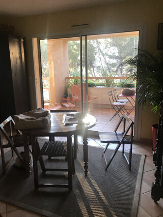 Location Appartement Terrasse, garage + 1 parking Bouc bel air