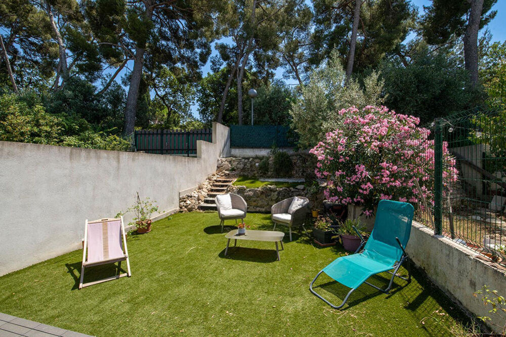 Vente Appartement Entièrement rénové, 2 stationnements, terrasses & jardin Marseille 13