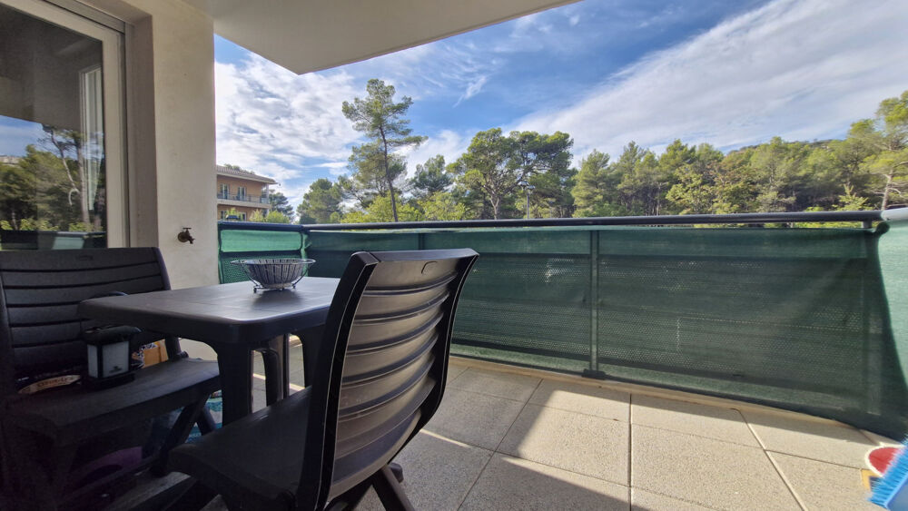 Appartement 2 pièces 42 m² · à Chateauneuf le Rouge · 42 m² · 237 000 €