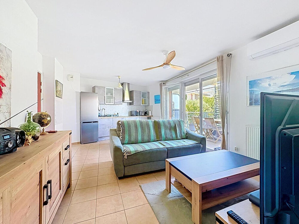 Vente Appartement Type 2 au premier et dernier étage, terrasse & stationnement Trets