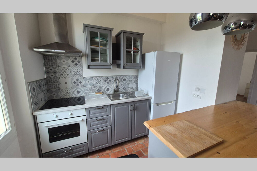 Vente Appartement Au dernier étage, appartement traversant entièrement rénové Pourrieres