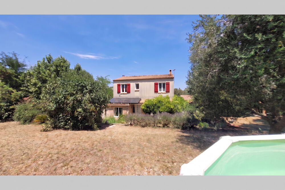 Sur 1045 m2 , garage, piscine H Sol