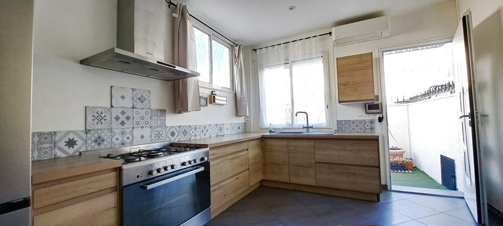 Vente Appartement Avec un extérieur, centre village Plan de cuques